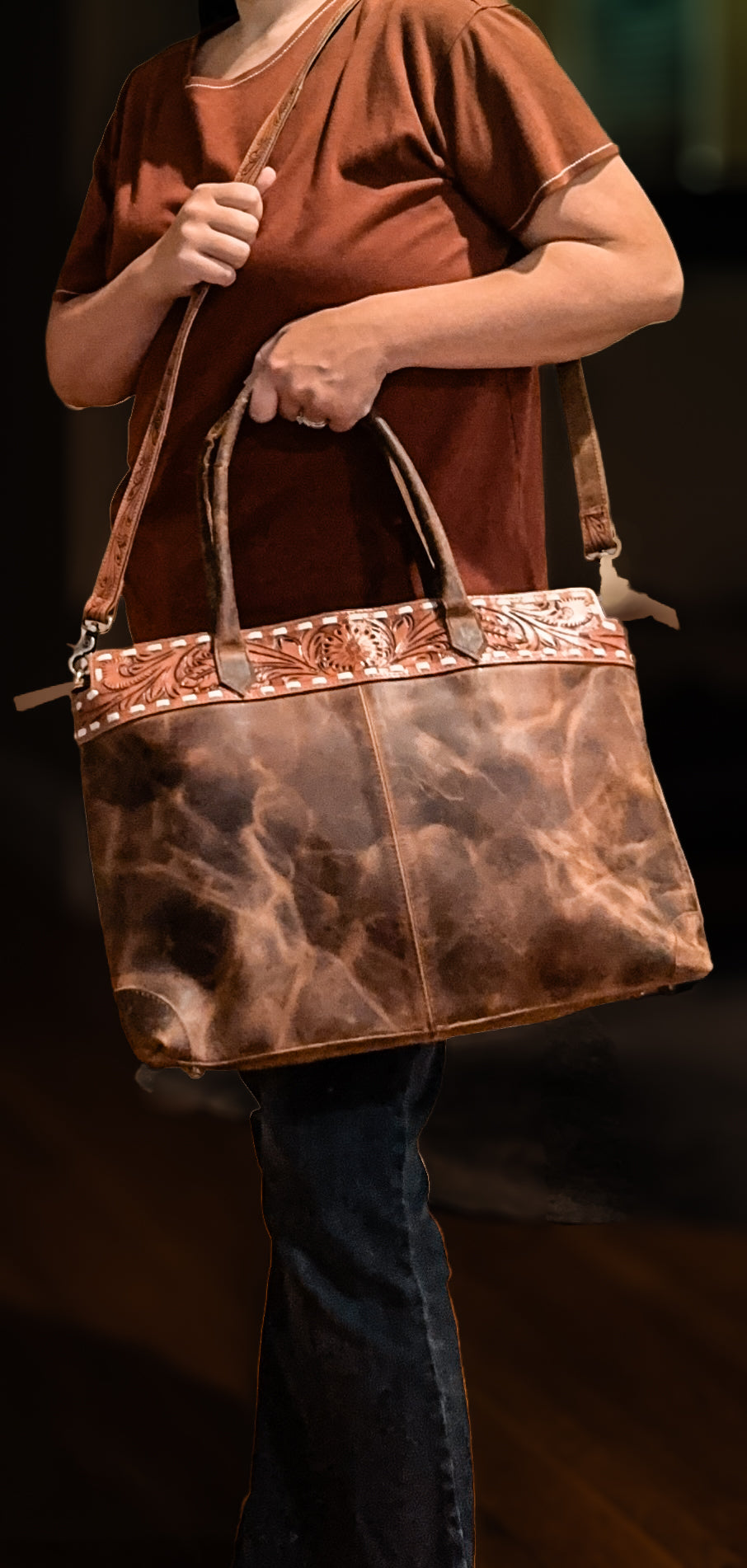 Tooled buckstitch leather purse