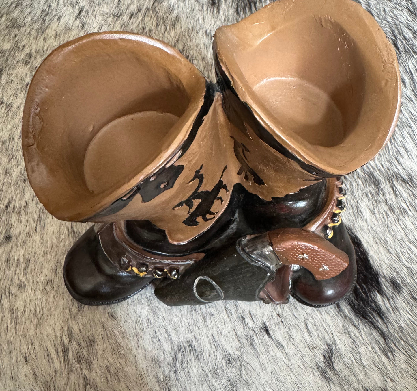 Vintage boot salt & pepper shaker holder