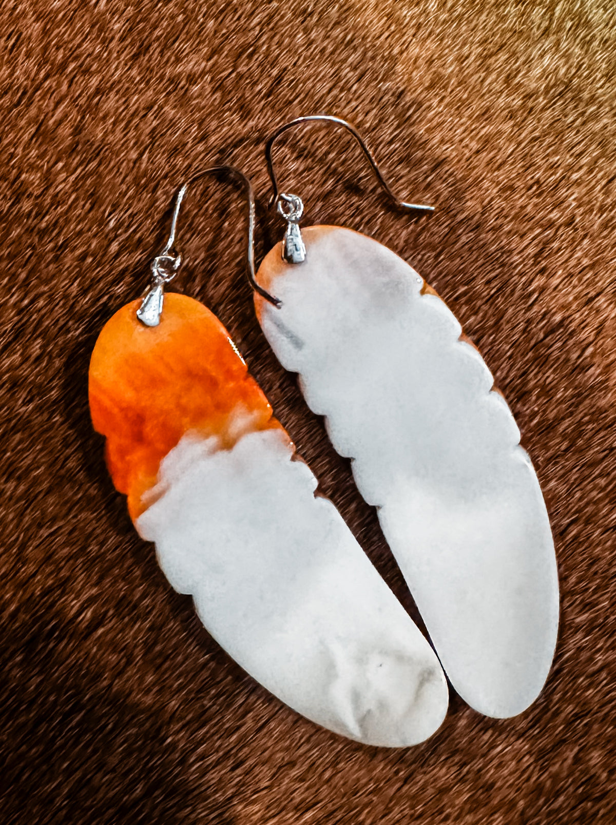 Spiny oyster feather earrings