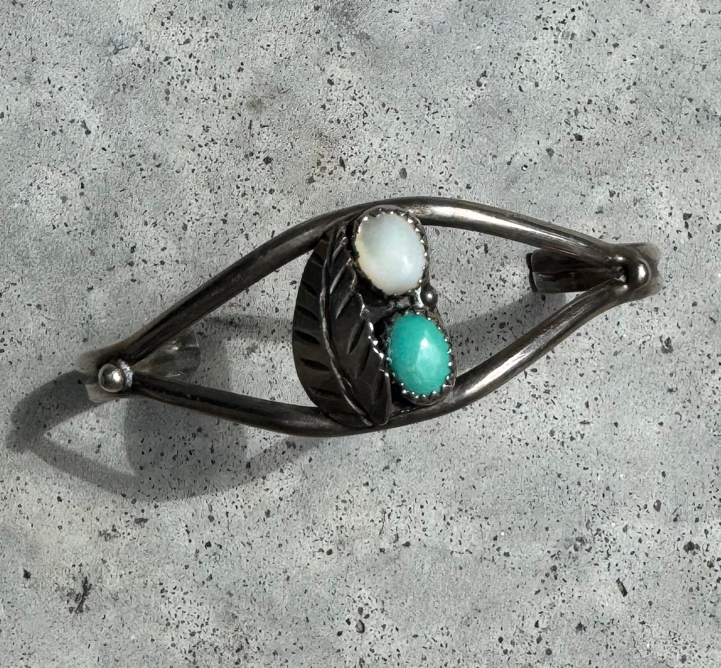 Vintage mother of pearl & turquoise Sterling Silver Cuff