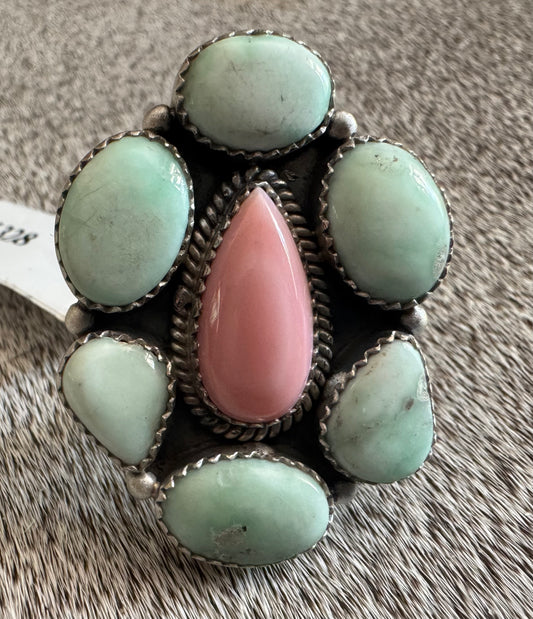 Paloma & Pink Conch Cluster Ring