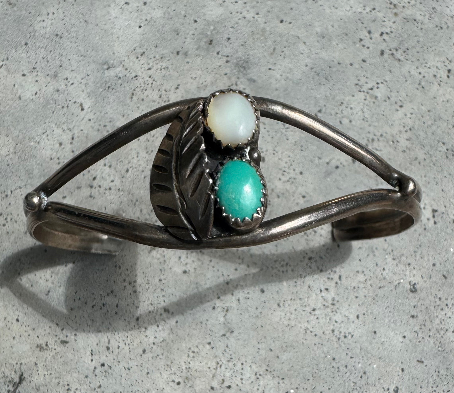 Vintage mother of pearl & turquoise Sterling Silver Cuff
