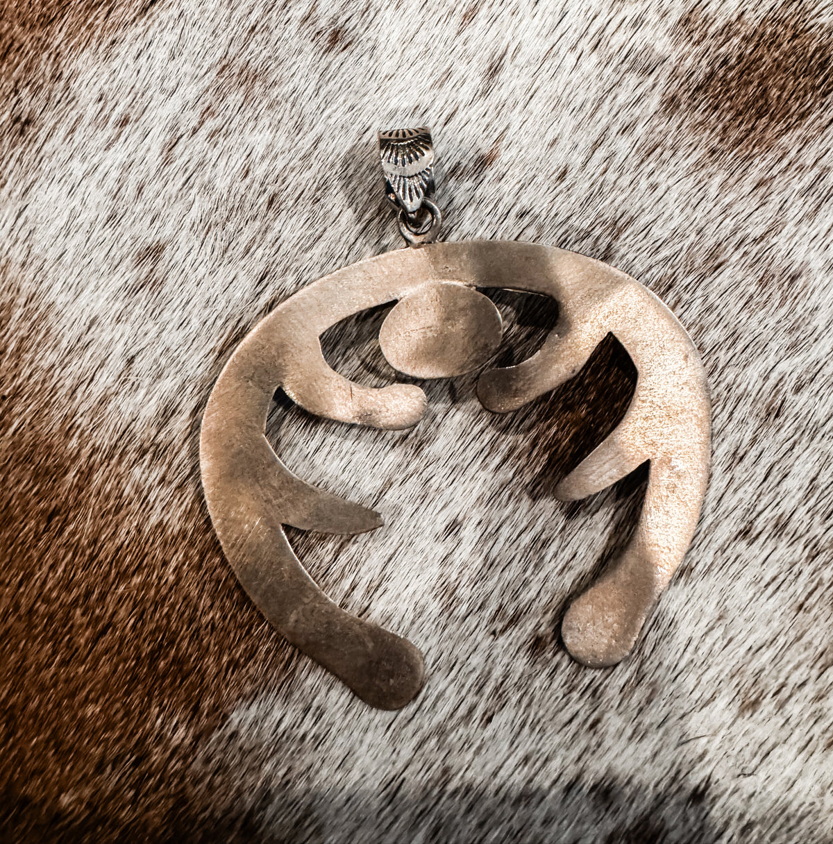 Large Naja pendant