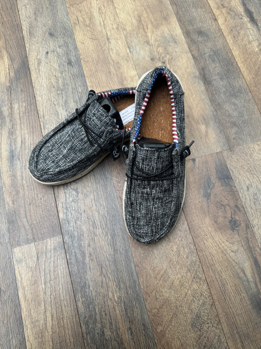 Mens grey boating shoes
