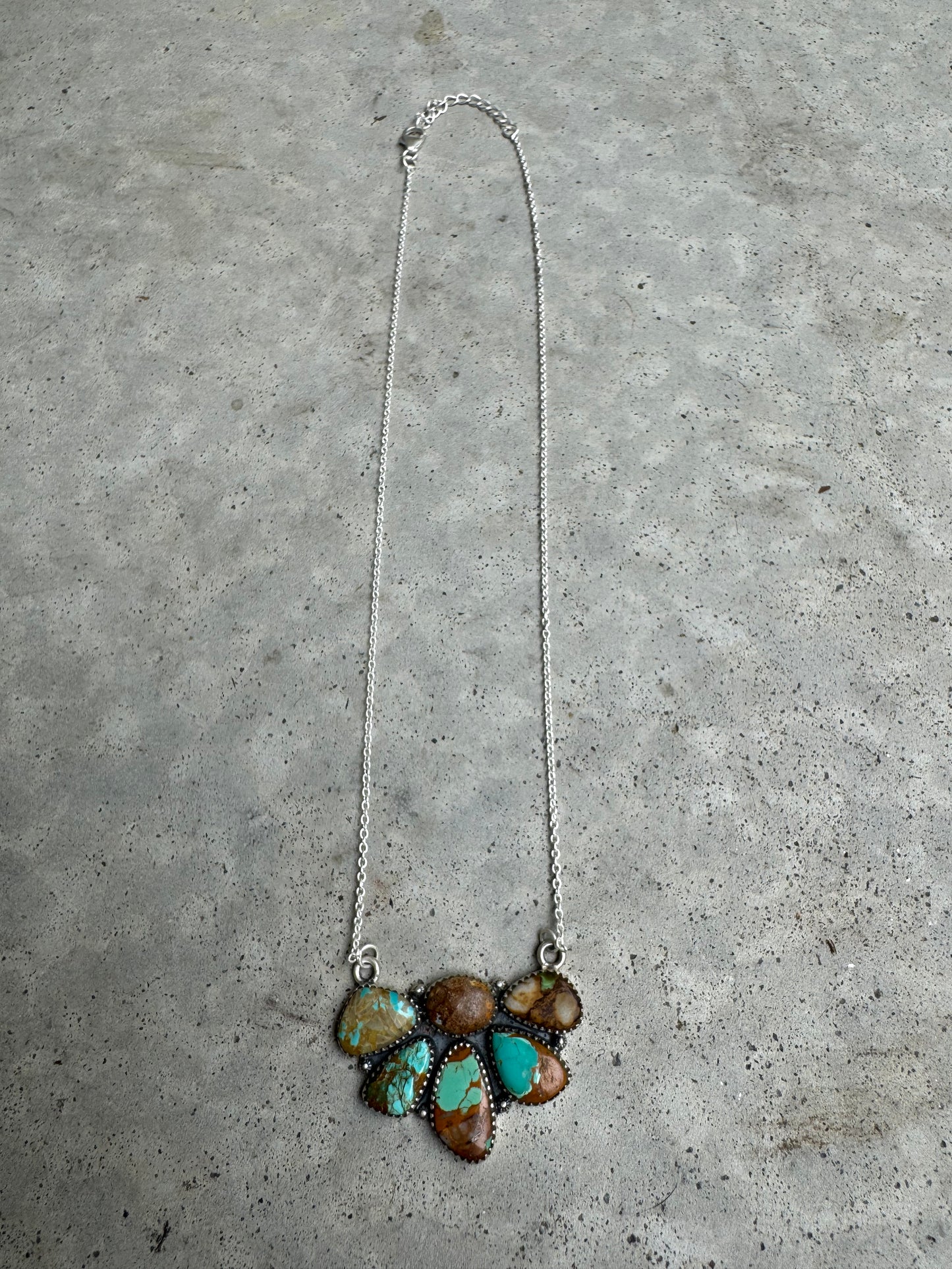 Royston Ribbon TurquoiseHalf Cluster Necklace